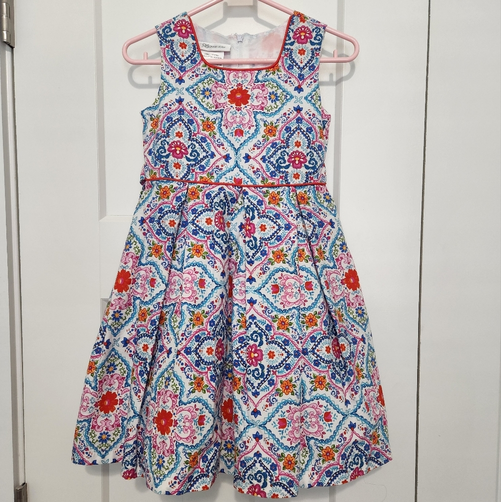 Sleeveless dress